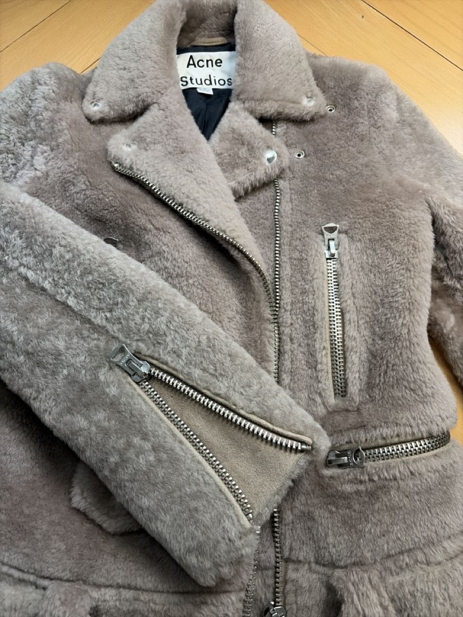 Acne Studios Giacche: Acne Studios shearling biker jacket  – Nuovo (secondo la descrizione) da Zürich venduto da modcoss 2