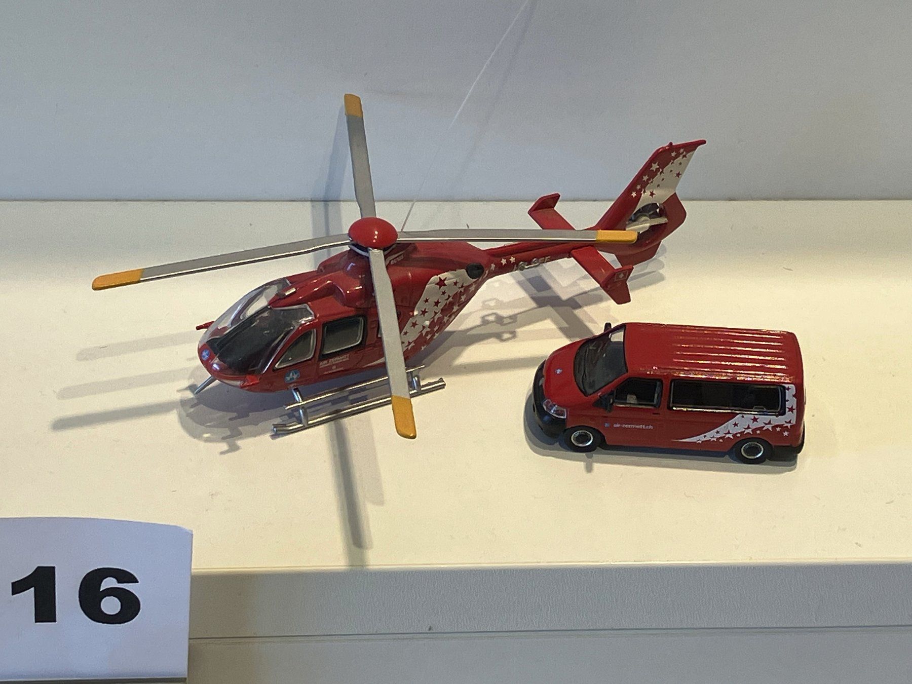 Schuco Modellini d'auto: schuco, Air zermat-set – Nuovo (secondo la descrizione) da solothurn venduto da Lrz74