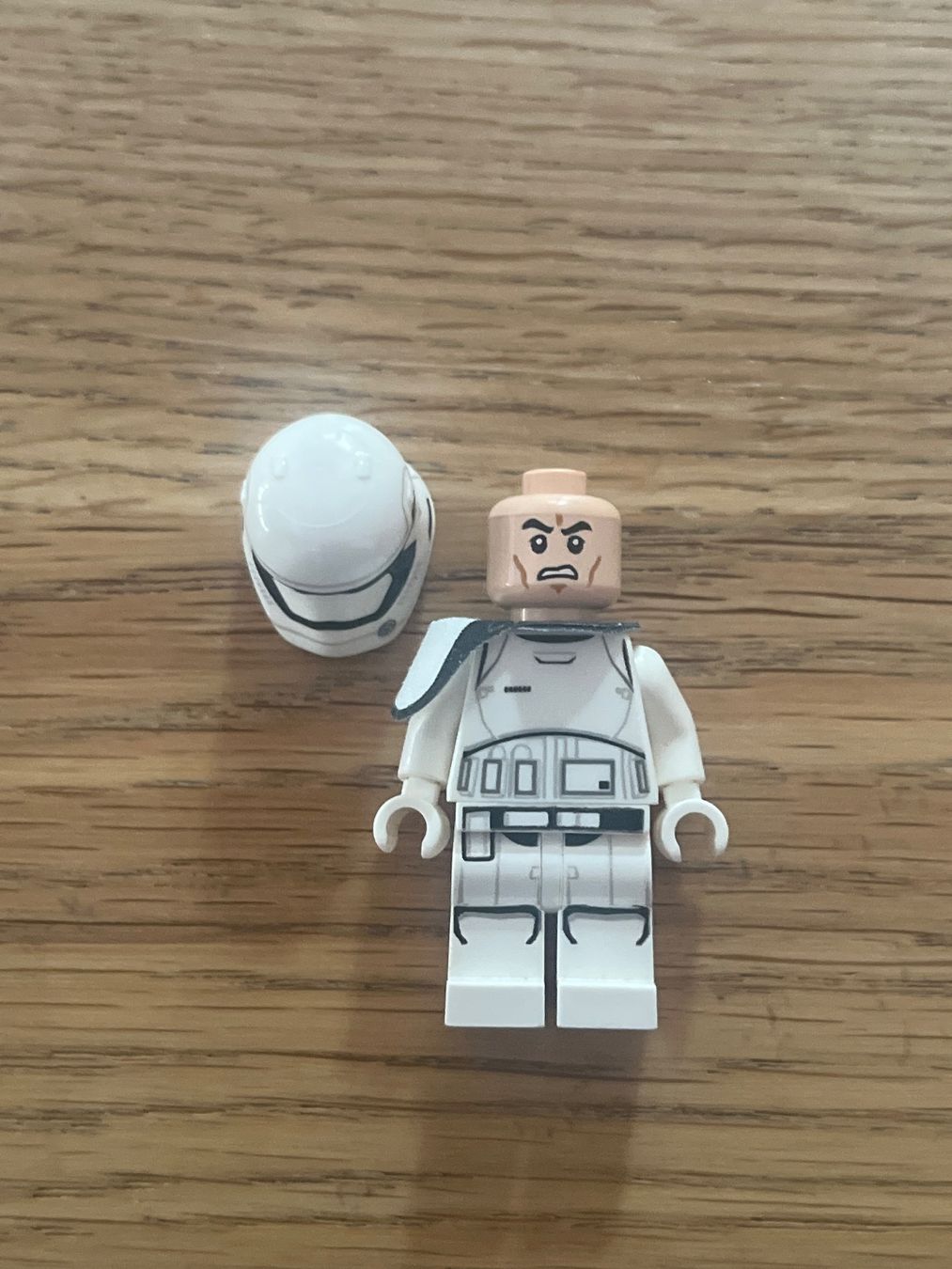 Lego Spielzeuge: Lego Star Wars Minifigur First Order Squad Leader – Gebraucht aus Wimmis von Aluethi 2
