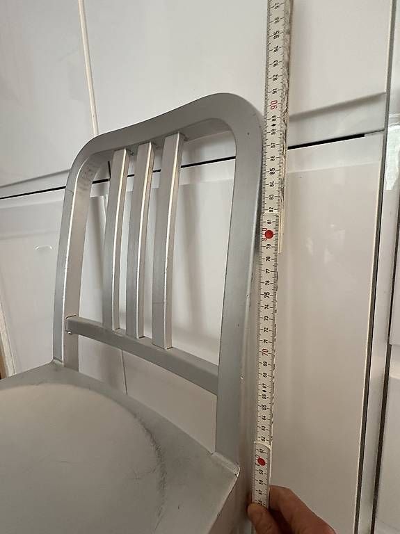 Sgabelli: Lot de 3 tabourets en alu  – Usato da Haute-Nendaz venduto da Caroha22 2