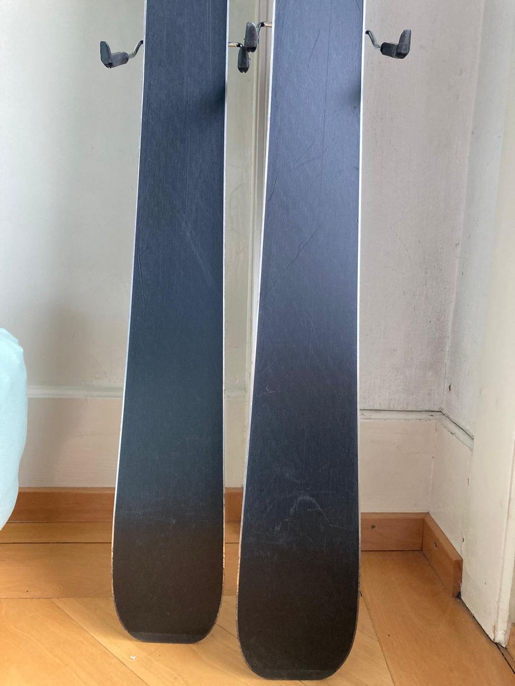 Rossignol Sci: Skis Rossignol 160 cm, fixations Look – Usato da Fribourg venduto da hal_w92j 6