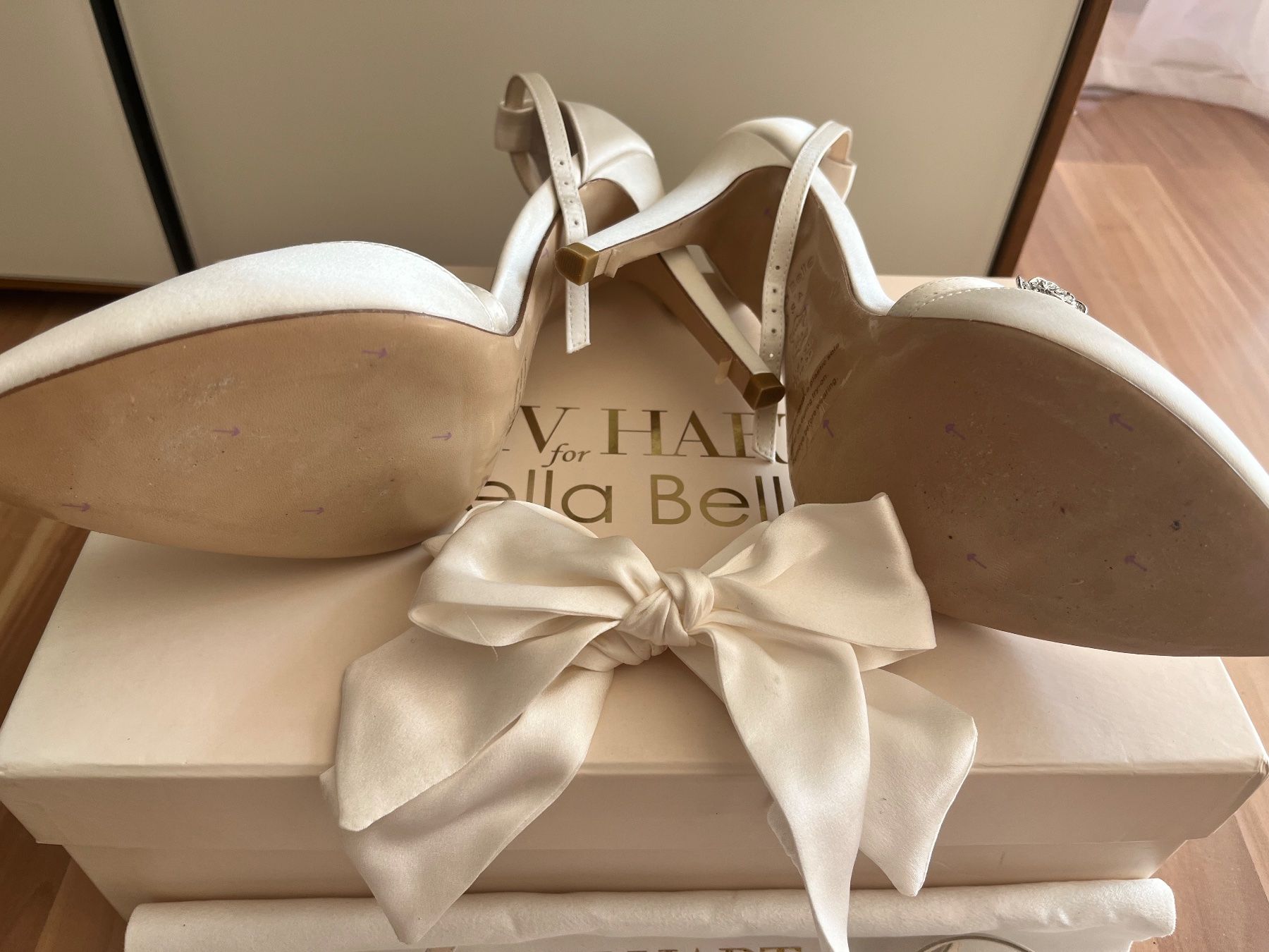 Damenschuhe: Hochzeitsschuhe (neu) – Neu und originalverpackt aus Küsnacht ZH von lil_t6nx 1