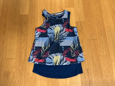 Sportliches Tanktop mit Muster, ideales Sommer-Outfit!