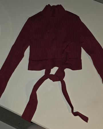 Burgunderroter Strickpullover mit Bindedetail, Grösse XS