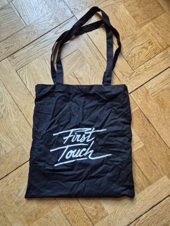 Schwarze Stofftasche "First Touch" - ideal für den Sommer!