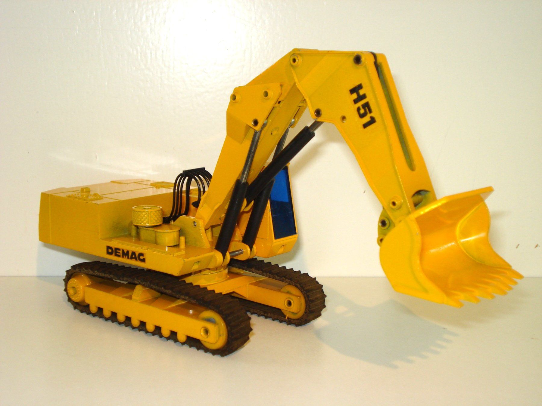 Demag Kit di modellismo & Modellini statici: DEMAG H 51 Raupenbagger – Usato da Mitlödi venduto da worker04 3