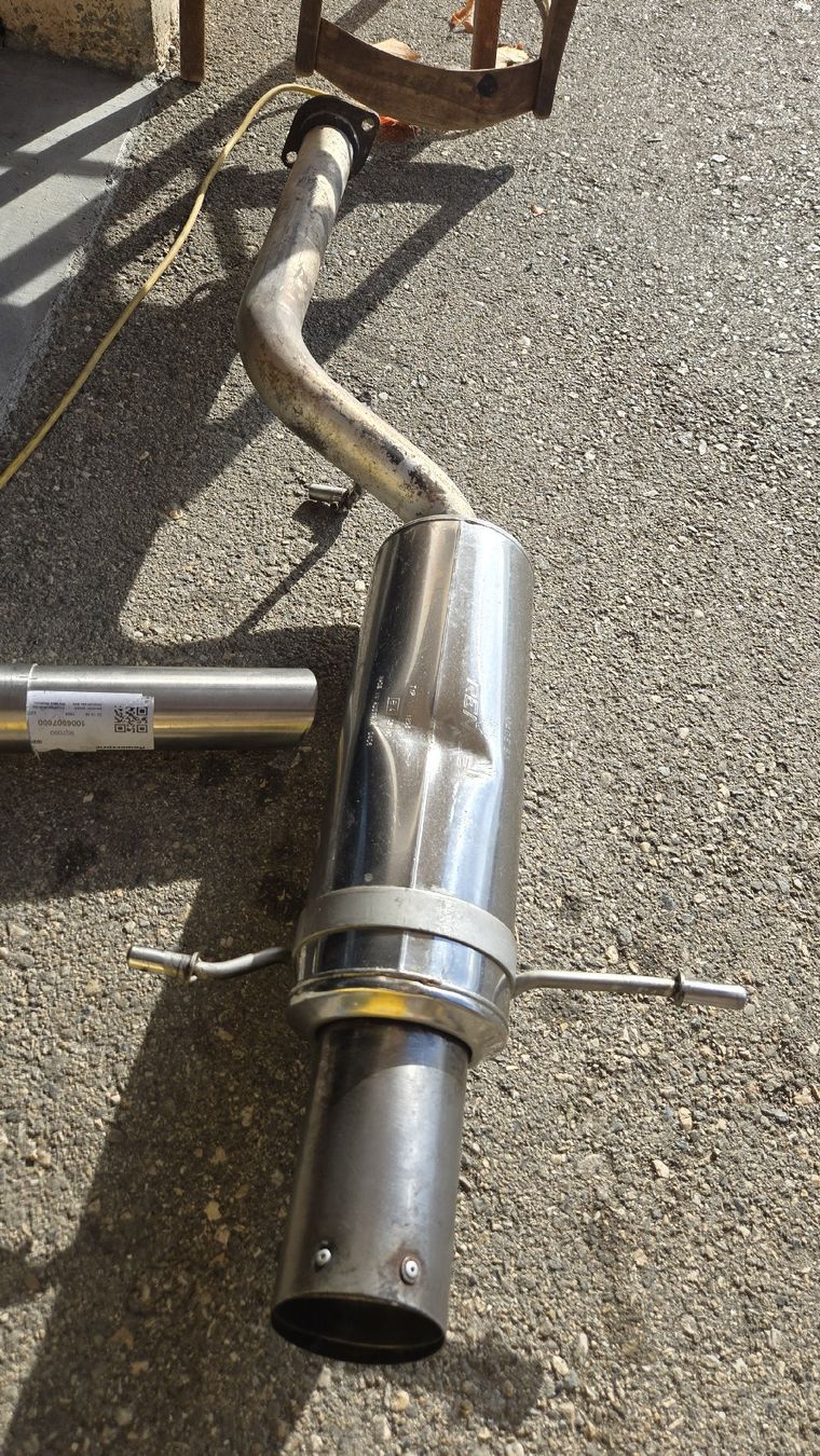 Sistemi di scarico: Subaru gt – Usato da Vilars NE venduto da kie_t26p 2