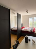 Schwarzer Schrank zu verkaufen