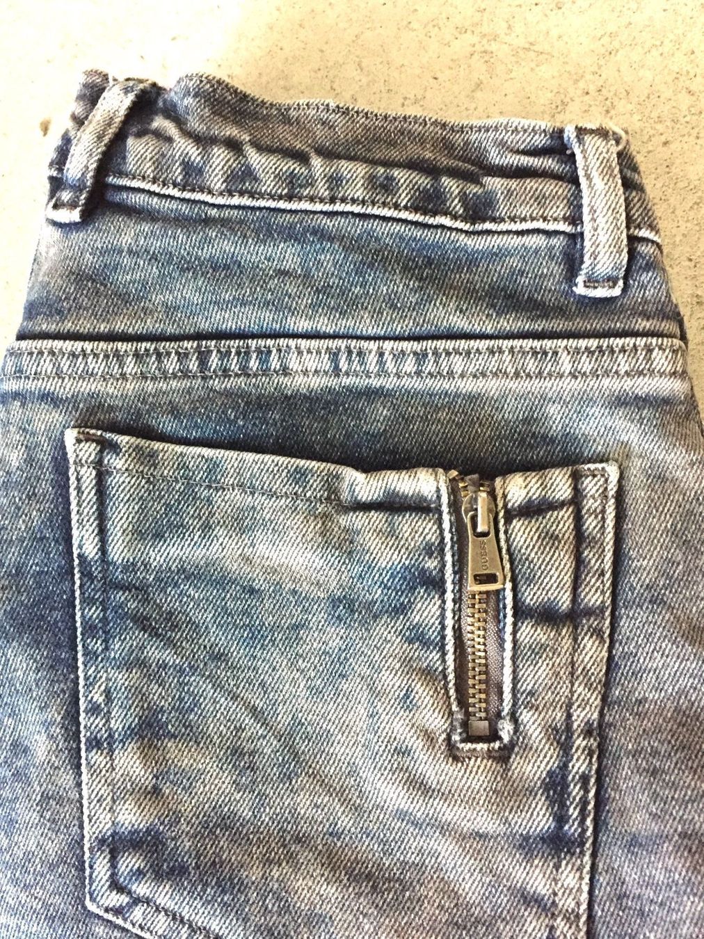 Guess Jeans: Guess Hüftjeans Original 2000s Vintage – Gebraucht aus Zürich von Eves.vintage.element 5