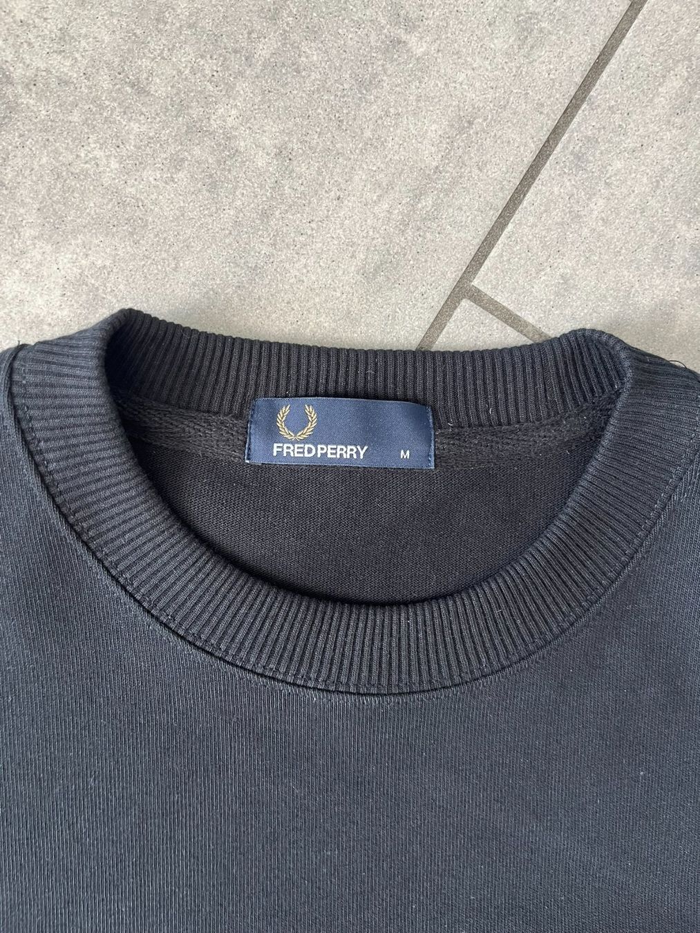Fred Perry Pulls & Sweat-shirts: FRED PERRY Pullover Schwarz – D'occasion à Otelfingen par Denis_ZH 3