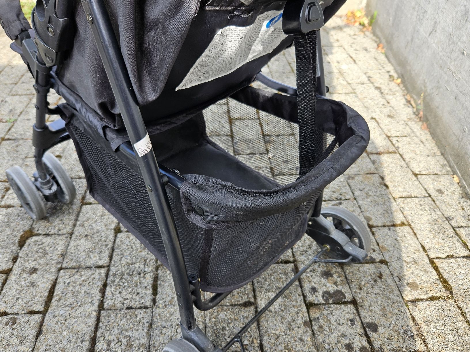 Carrozzine: Passeggino leggero blu e nero usato – Usato da Pfäffikon SZ venduto da codim123 2