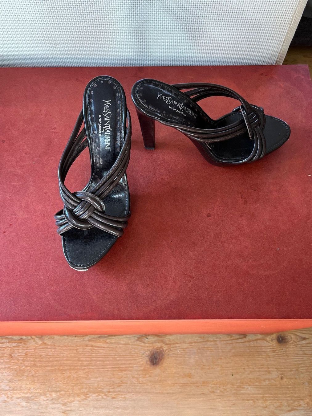 Saint Laurent Scarpe da donna: Yves Saint Laurent Clogs Gr. 38 – Usato da Rodels venduto da flor323