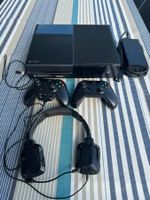 Xbox One 1540 + 2 manettes + casque - Bon état