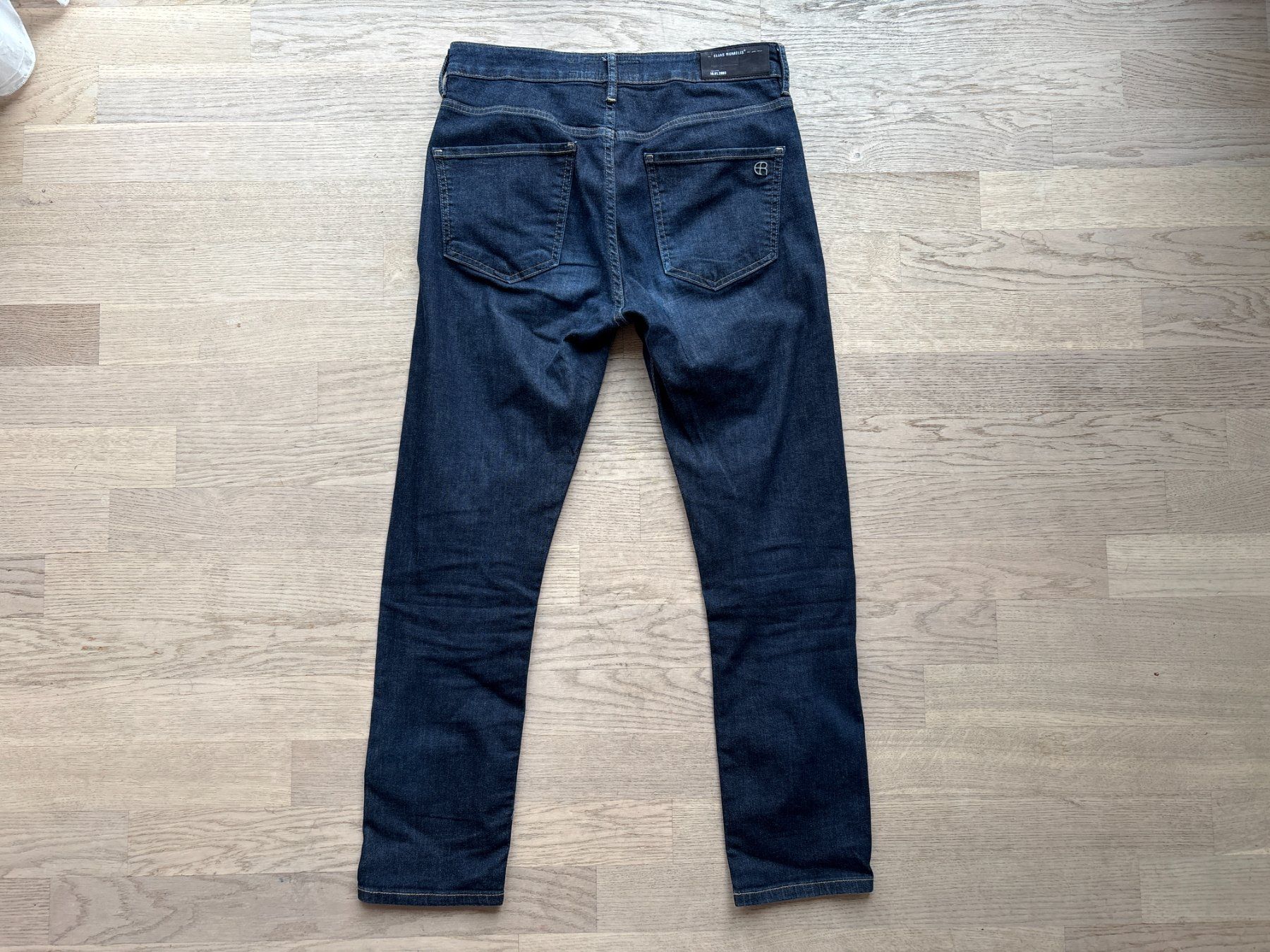 Elias Rumelis Jeans: Elias Rumelis Jeans Boyfriend Fit – Usato da Elgg venduto da Jo_Naj 2