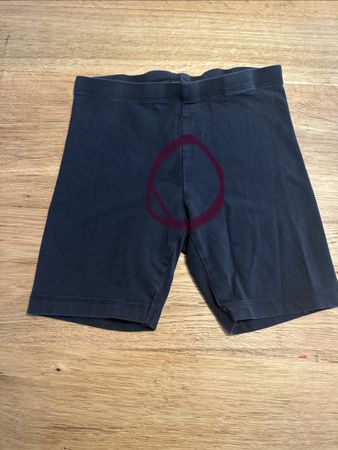 122/128 kurze Hose/ Radlerhose