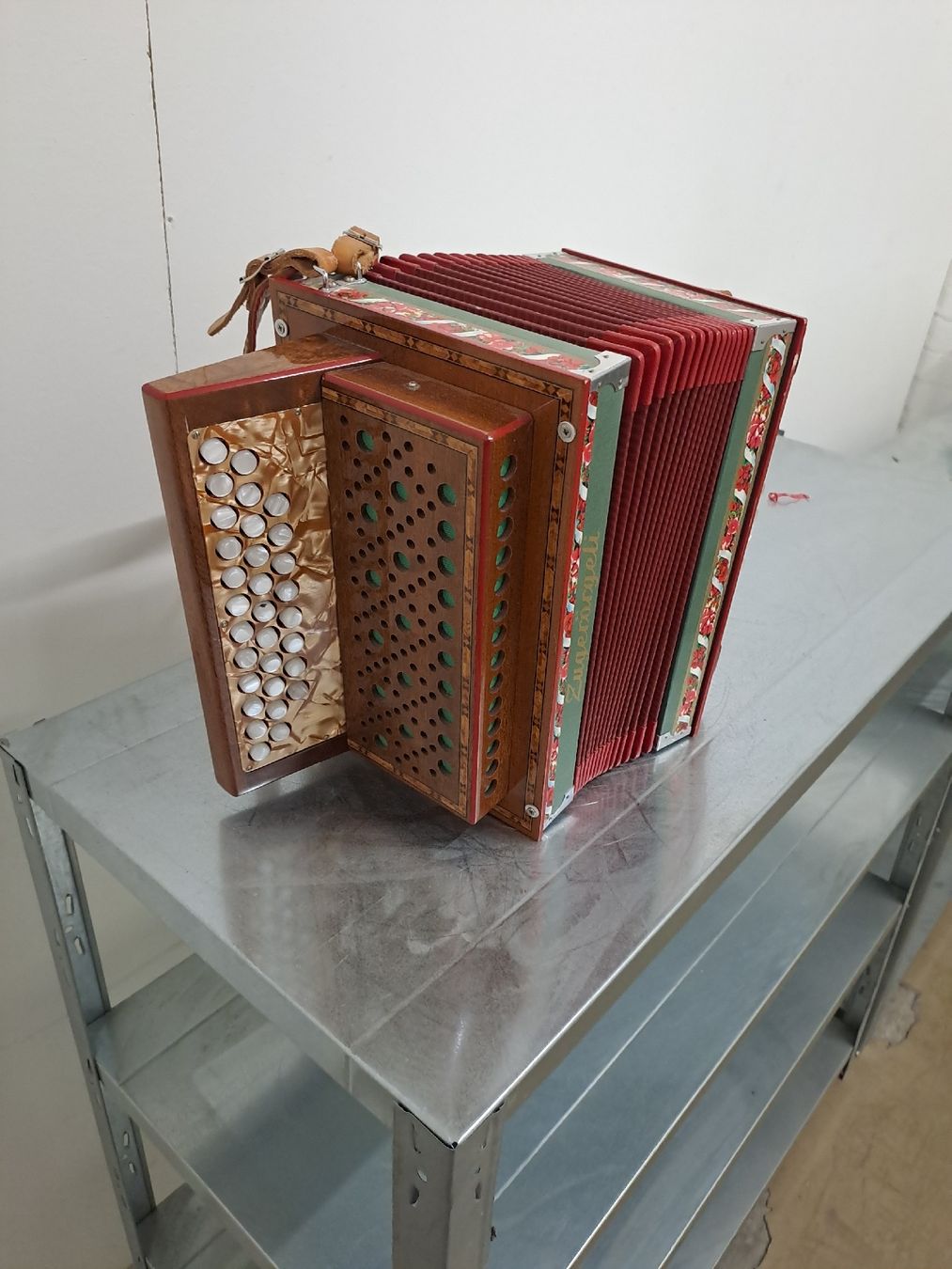 Musikinstrumente: zuger orgeli ton C – Gebraucht aus Villeneuve von BibiVintage 6