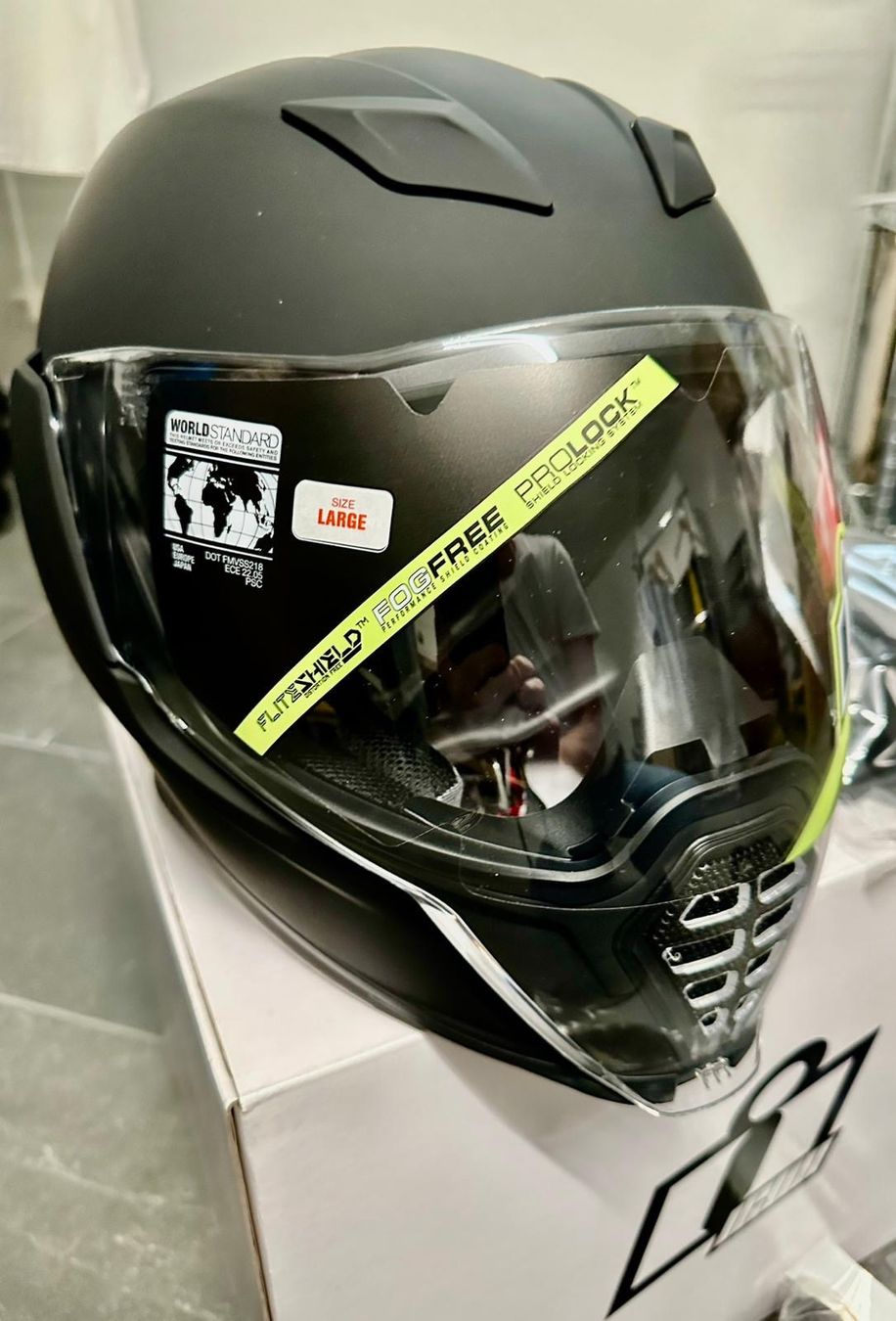 Icon Caschi & visiere: ICON Motorradhelm Neu Gr.L – Nuovo e nell'imballaggio originale da Unterseen venduto da sunnybiene 1