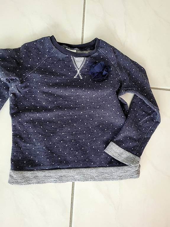 Pullover & Sweatshirts: 2 Pullis Gr. 92, 98 – Gebraucht aus Fällanden von vickita1