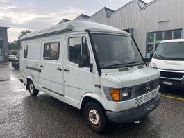 Mercedes BENZ 210 CAMPER