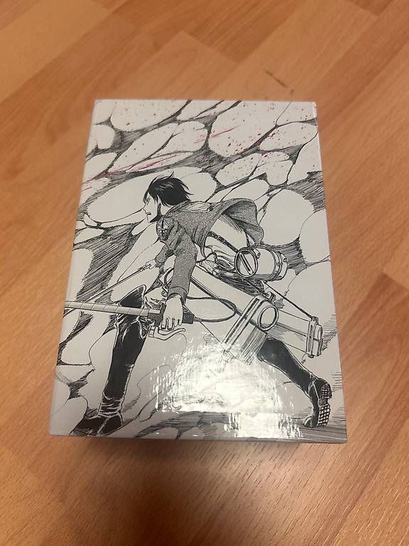 Tous les DVDs: Attack on Titan Box – D'occasion à Lupfig par yas_vsb2 1