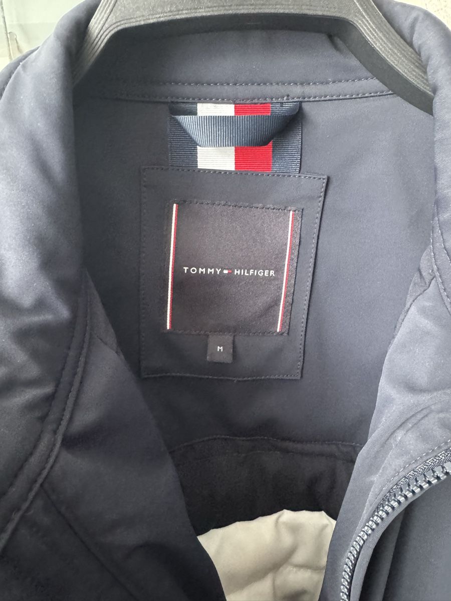 Giacche: Tommy Hilfiger Jacke size M – Usato da Lenzburg venduto da Jet_mir 1