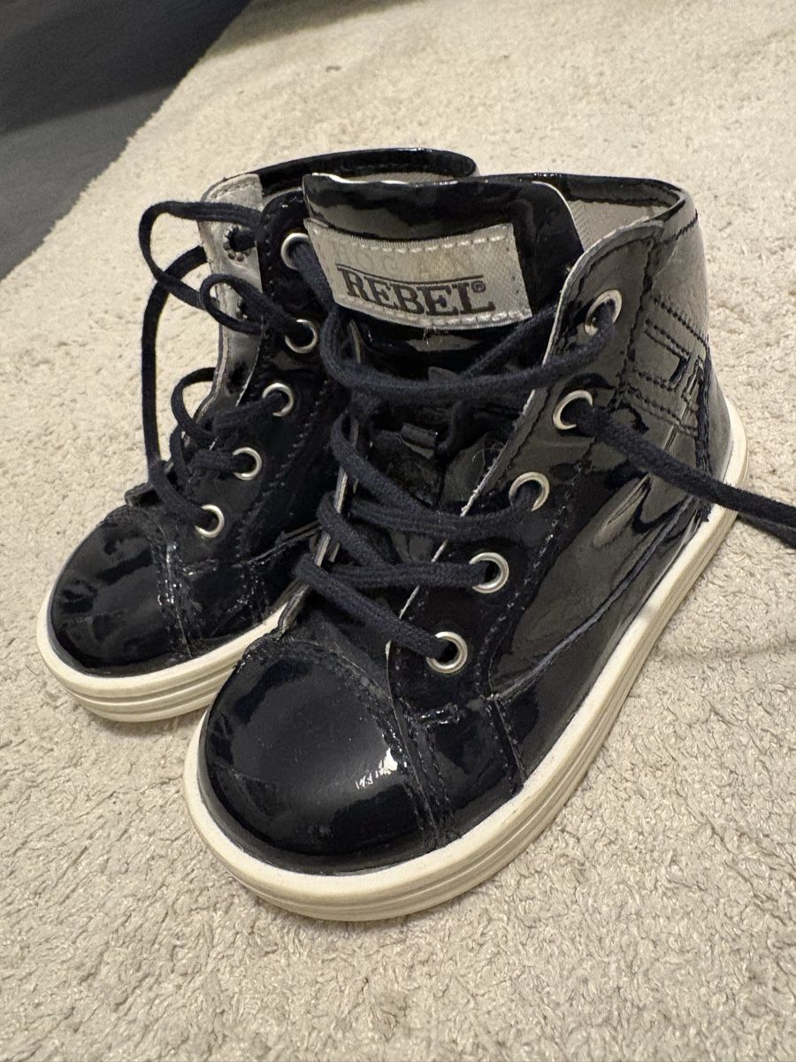 Hogan Scarpe per ragazzi: Hogan Rebel Kinderschuhe Gr. 21 – Usato da Zürich venduto da Anushka86 2