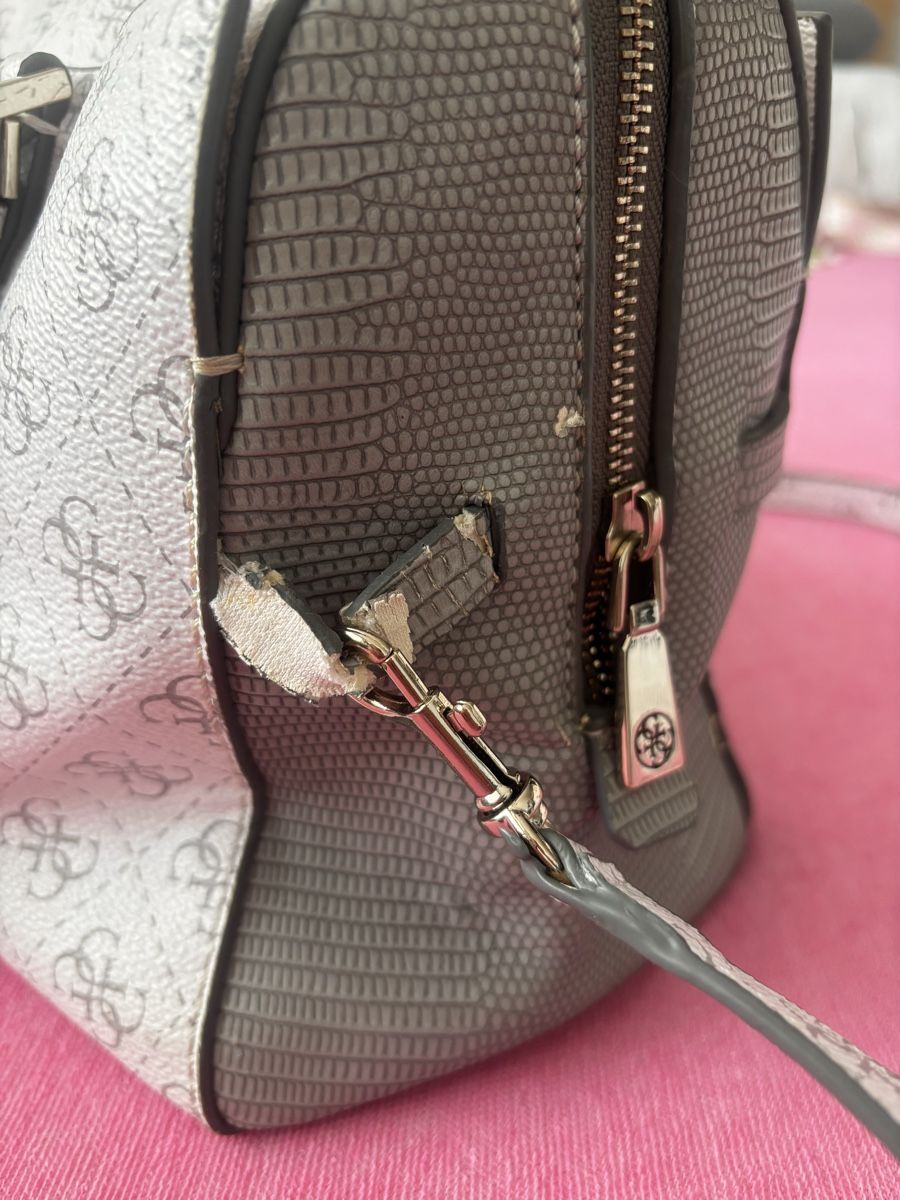 Taschen für Damen: Guess Tasche  – Gebraucht aus Schwerzenbach von _Aria_ 5