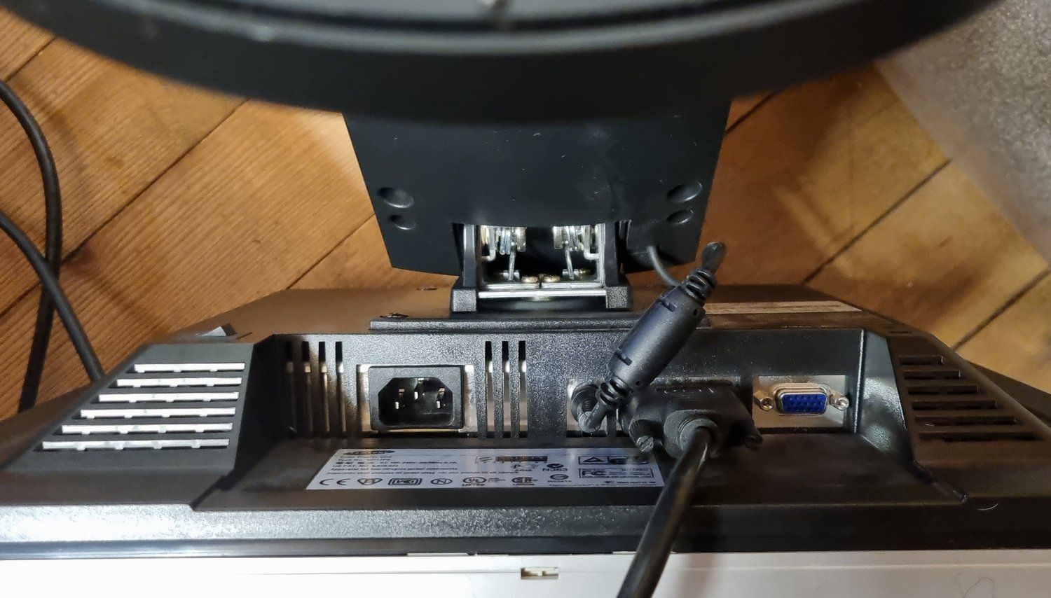 Samsung Monitor: Bildschirm Samsung SyncMaster 173T,  Made in UK – Usato da Kriens venduto da ChriKub 8