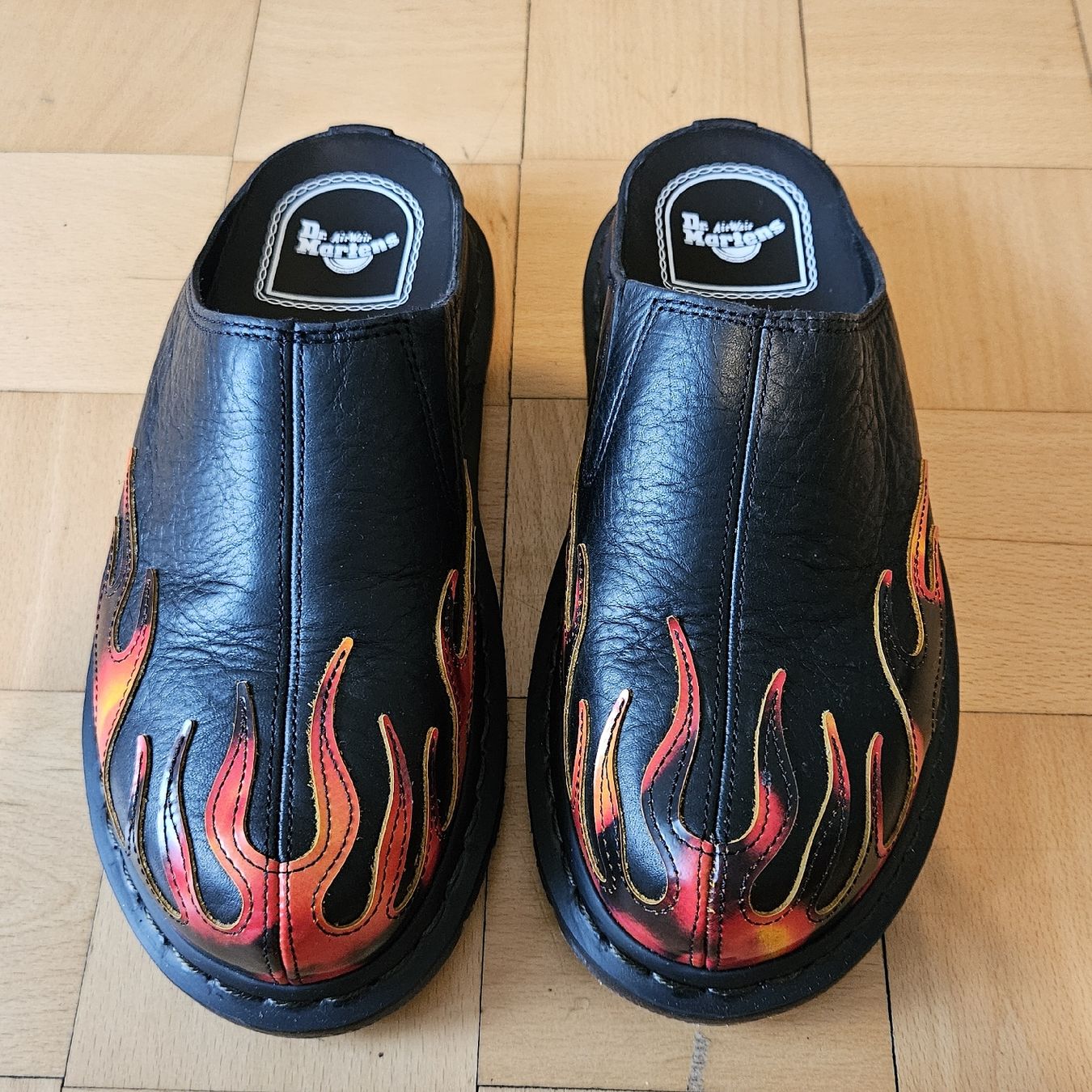 Dr. Martens Herrenschuhe: Dr. Martens San Mule Flame 38 – Neu (gemäss Beschreibung) aus Zürich von gigisdknt