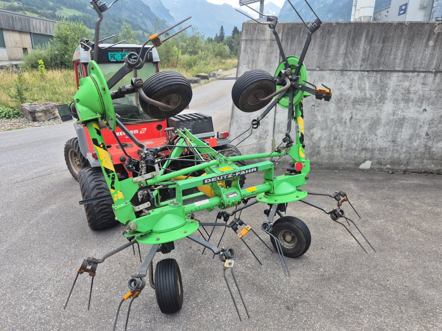 Tutte le macchine: Kreiselheuer 4 teilig, Funktionstüchtig – Usato da Kandergrund venduto da 07071963 2