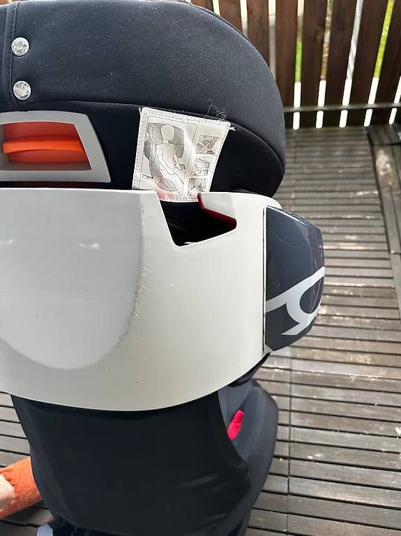 Seggiolini per auto: Kindersitz Auto Cybex Pallas 2 mit Babysitz – Usato da Zürich venduto da sonnenbluem 2