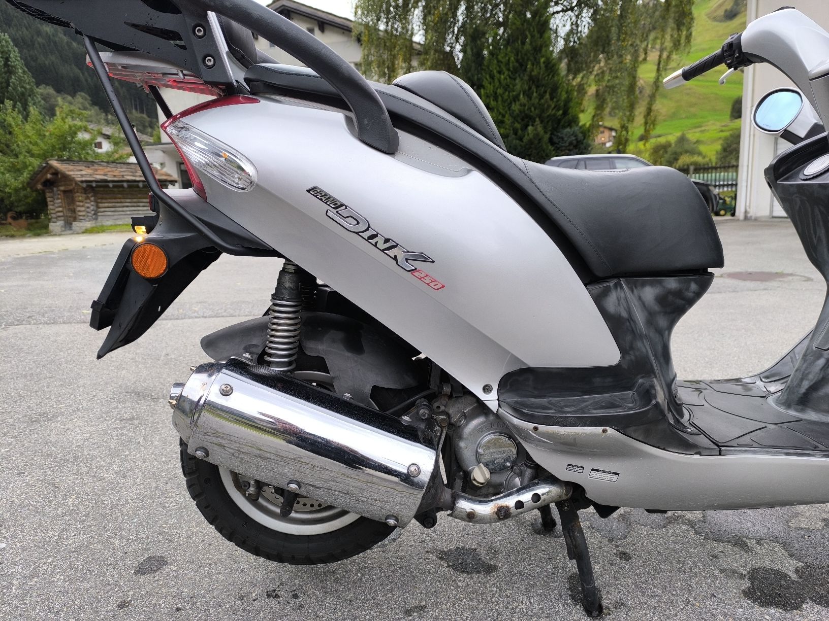 Kymco Scooters: Kymco Grand Dink 250cc Roller – Gebraucht aus Vals von BasketMan 3
