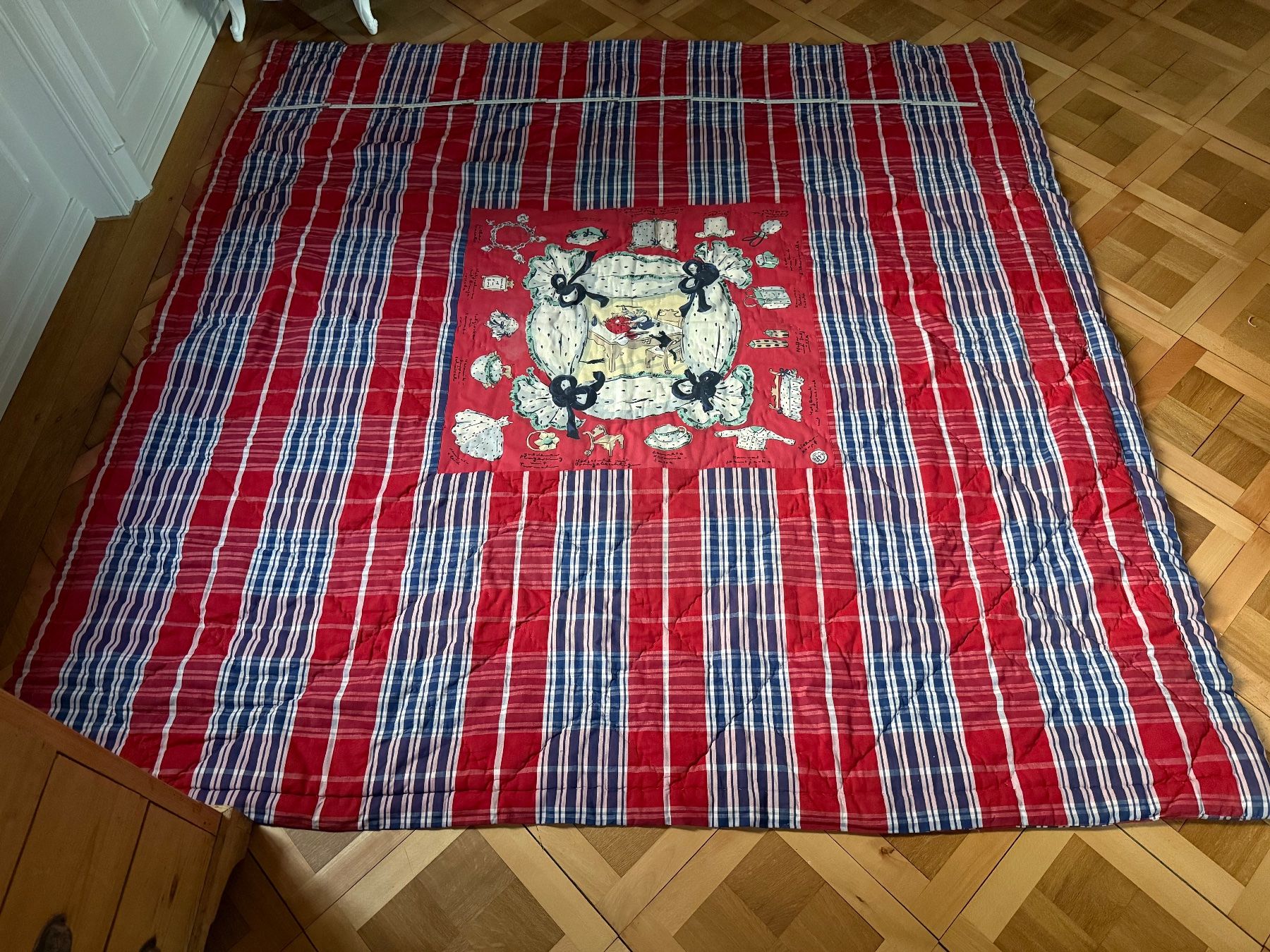 Ensoie Coperte: En Soie Zürich Decke – Nuovo (secondo la descrizione) da Winterthur venduto da Pmiracat