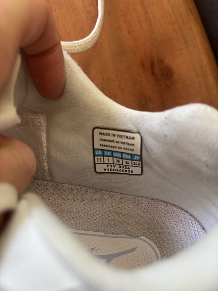 Mizuno Scarpe da donna: Mizuno Volleyballschuhe – Usato da Bern venduto da gwilla 2