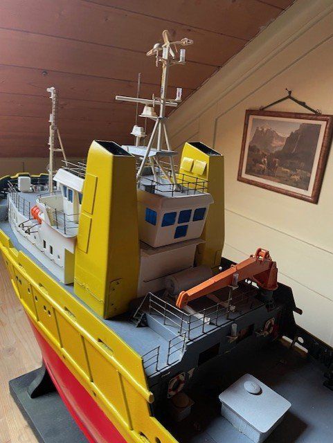 Modellismo RC: Modellschiff Bergungsschiff – Usato da Kehrsatz venduto da techpunk 4