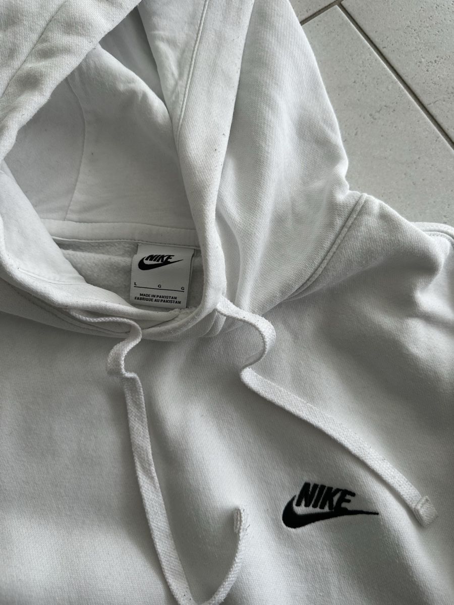 Nike Maglioni & Felpe: Nike Hoodie – Usato da Fällanden venduto da kmu_np9w 2