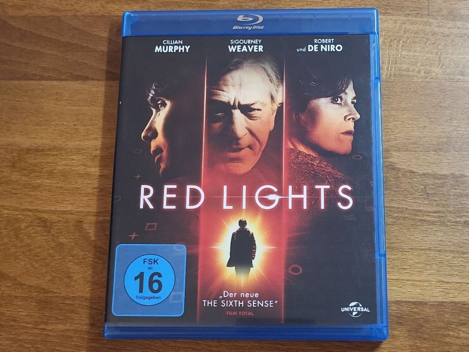 Tutti i DVDs: Red Lights (2012) Bluray – Usato da Pfungen venduto da Whitie