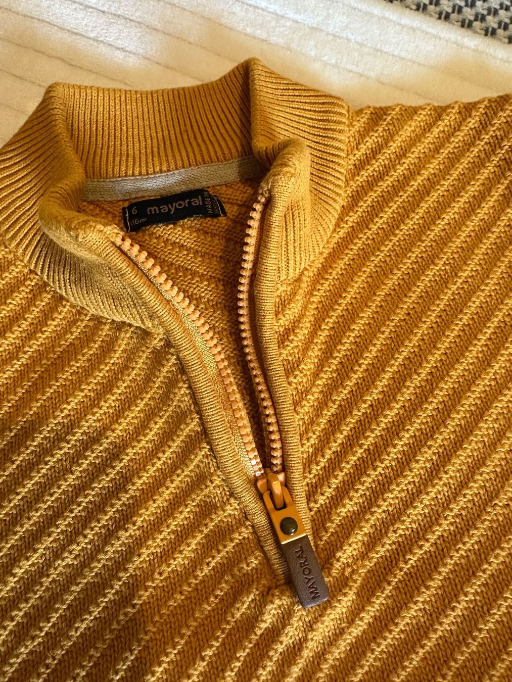 Maglioni & Felpe: Strickpullover mit Reissverschluss, Grösse 116 – Usato da Zürich venduto da poliveira 4