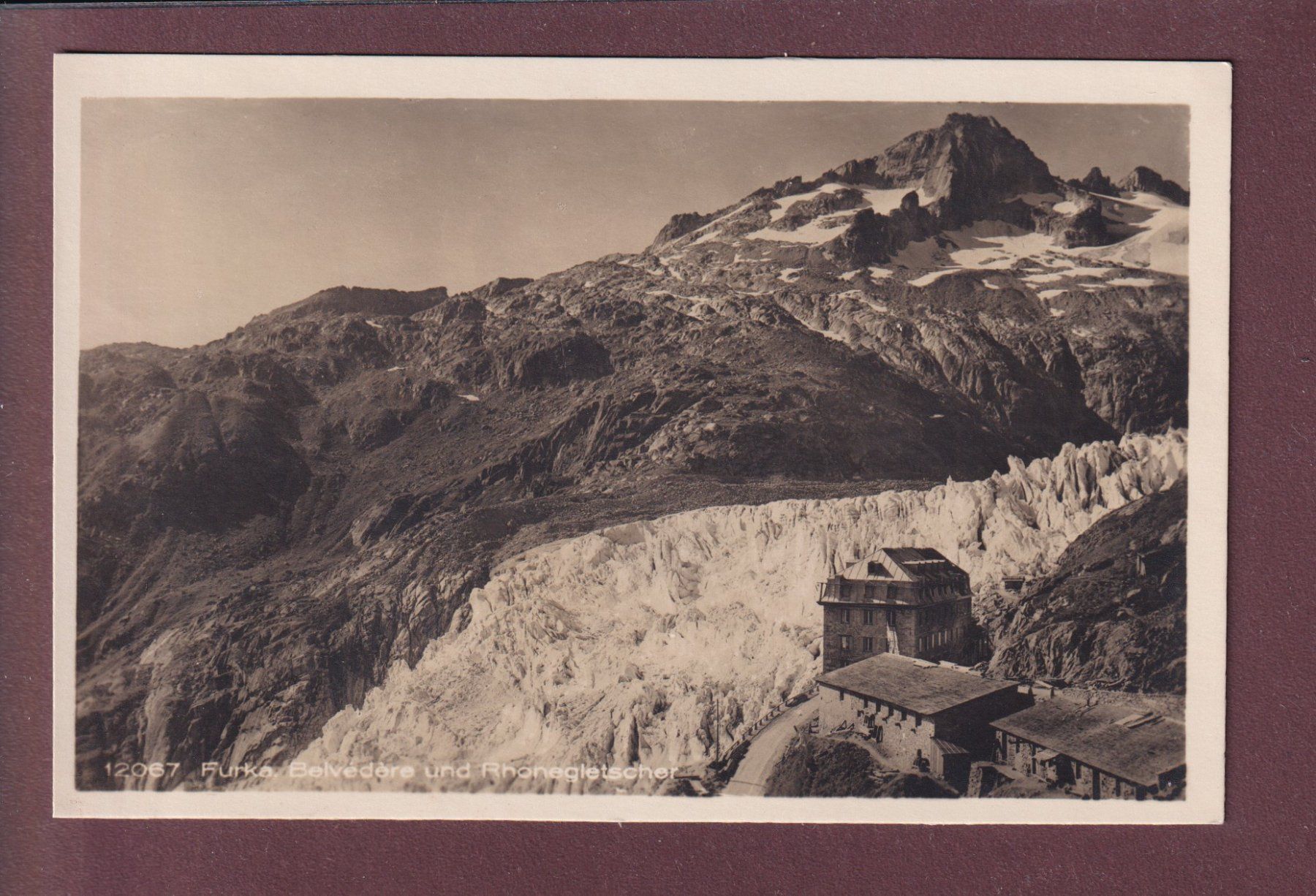 Cartoline postali: RHONEGLETSCHER - Furka Belvédère – Usato da Pully venduto da nicecards