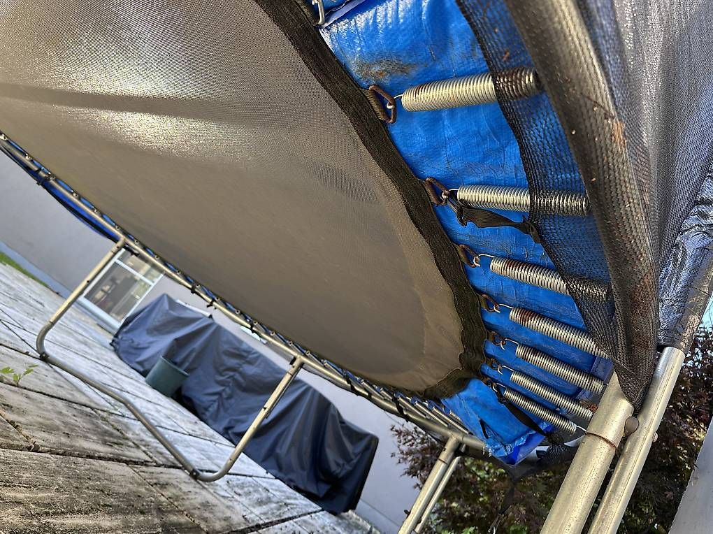 Trampolini: Trampolino Hudora diam. 2.20 m – Usato da Lugano venduto da armyale 3