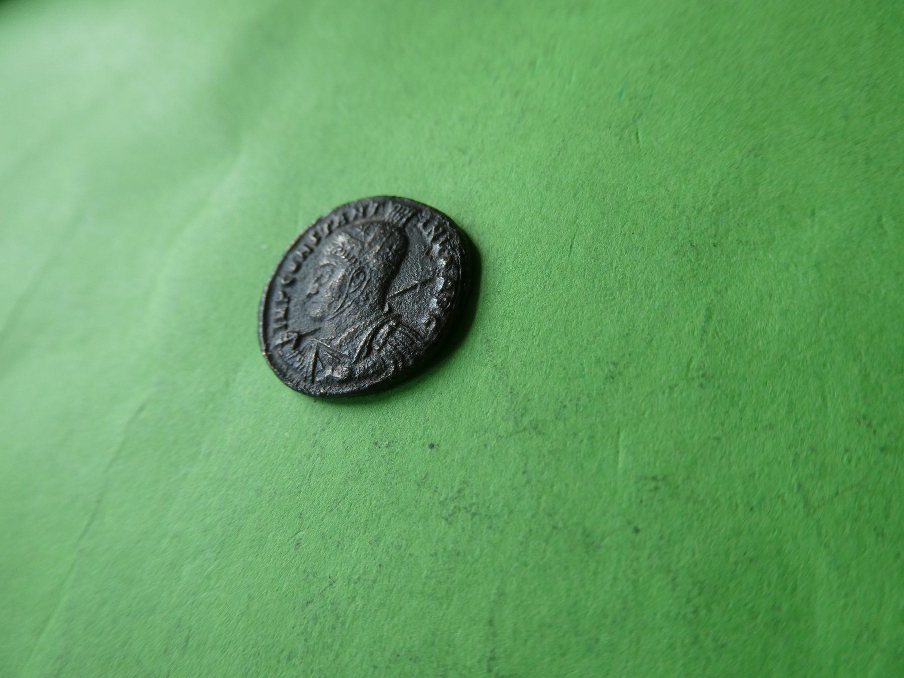 Alle Münzen: uralte Bronzemünze 18 mm     2.71 g – Gebraucht aus Hinterforst von Rohusri 1