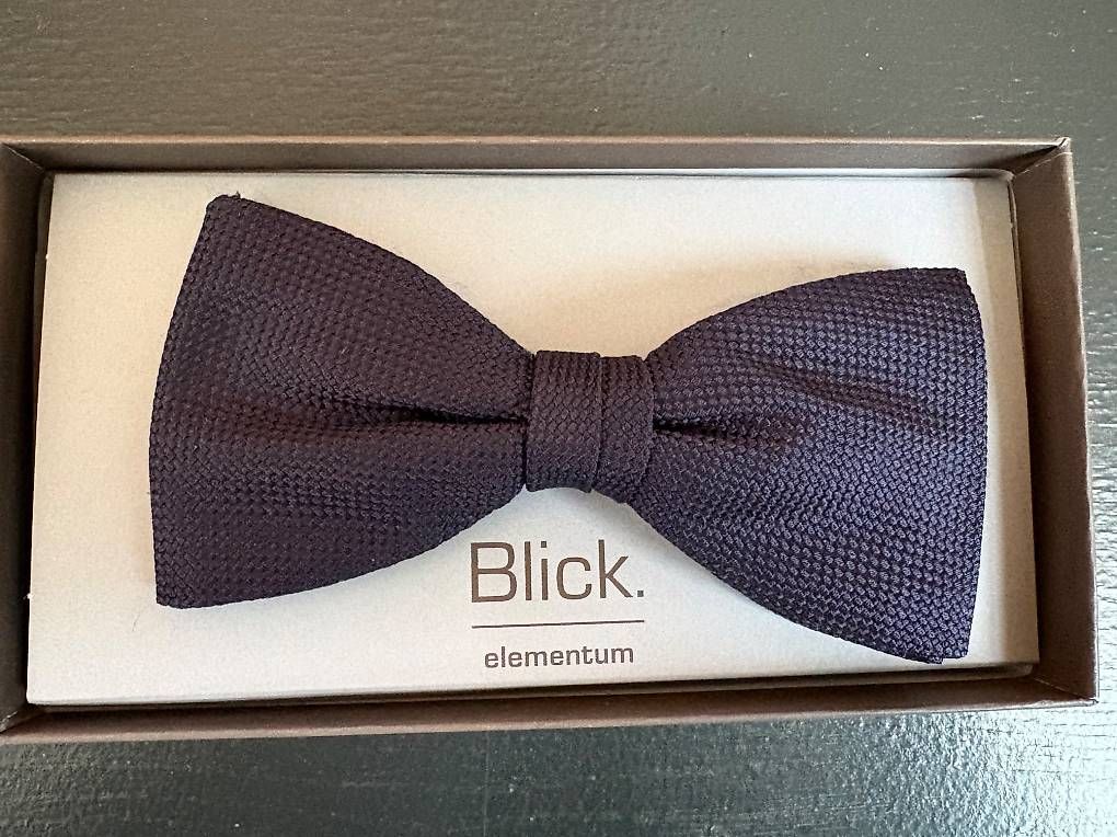 Cravatte: Fliege / Bow Tie von Blick. elementum in Box – Usato da Chur venduto da TanusJ