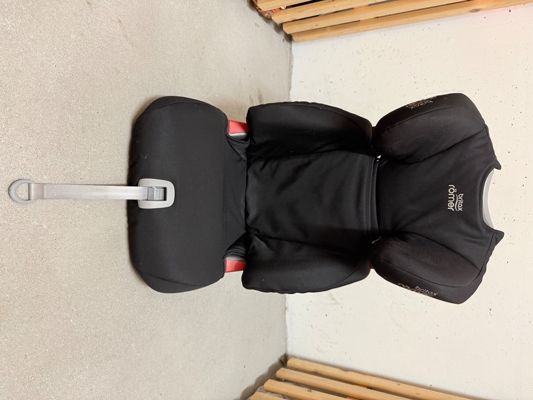 Britax Römer Seggiolini per auto: Britax Römer Autositz – Usato da Richterswil venduto da gregor15