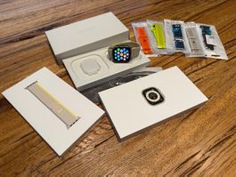 TOP: Apple Watch Ultra Series 1 - Trail Loop Band Version