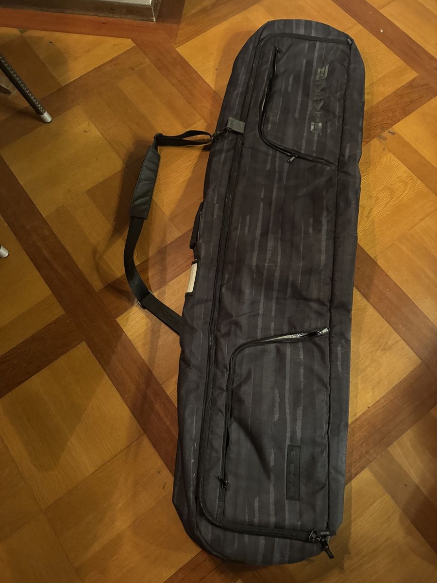 Dakine Borse: Dakine Snowboard Tasche – Usato da Grindelwald venduto da yoloflip45