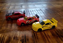 Modellautos Hotwheels Nissan Skyline 3 Stück Vitrinenmodelle