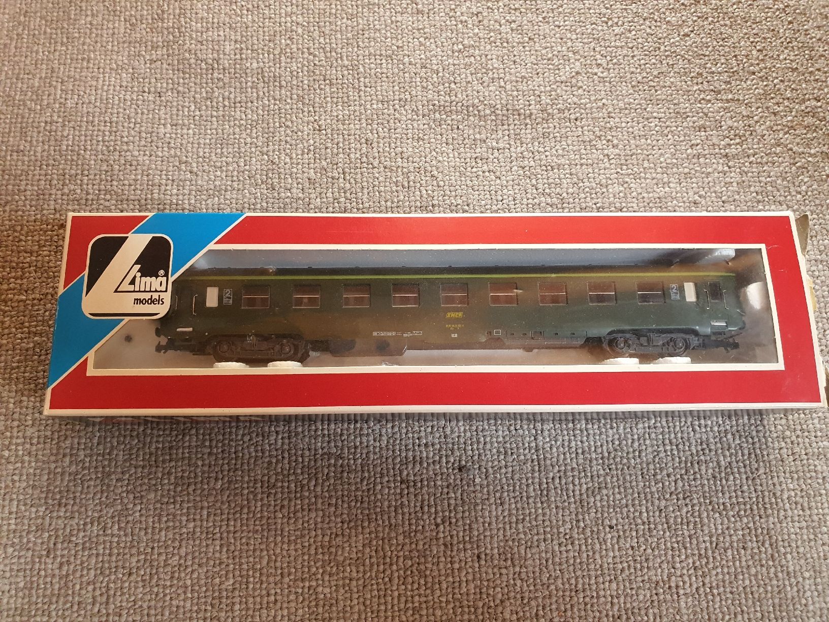 Lima Modellini di ferrovie: Voiture Couchette SNCF – Usato da Lavey-Village venduto da Lofoten93
