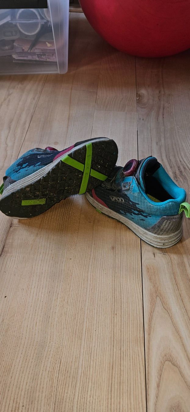 Scarpe per ragazzi: Kinder Wanderschuhe Gore-Tex Grösse 31 gebraucht – Usato da Zell ZH venduto da gscho 3