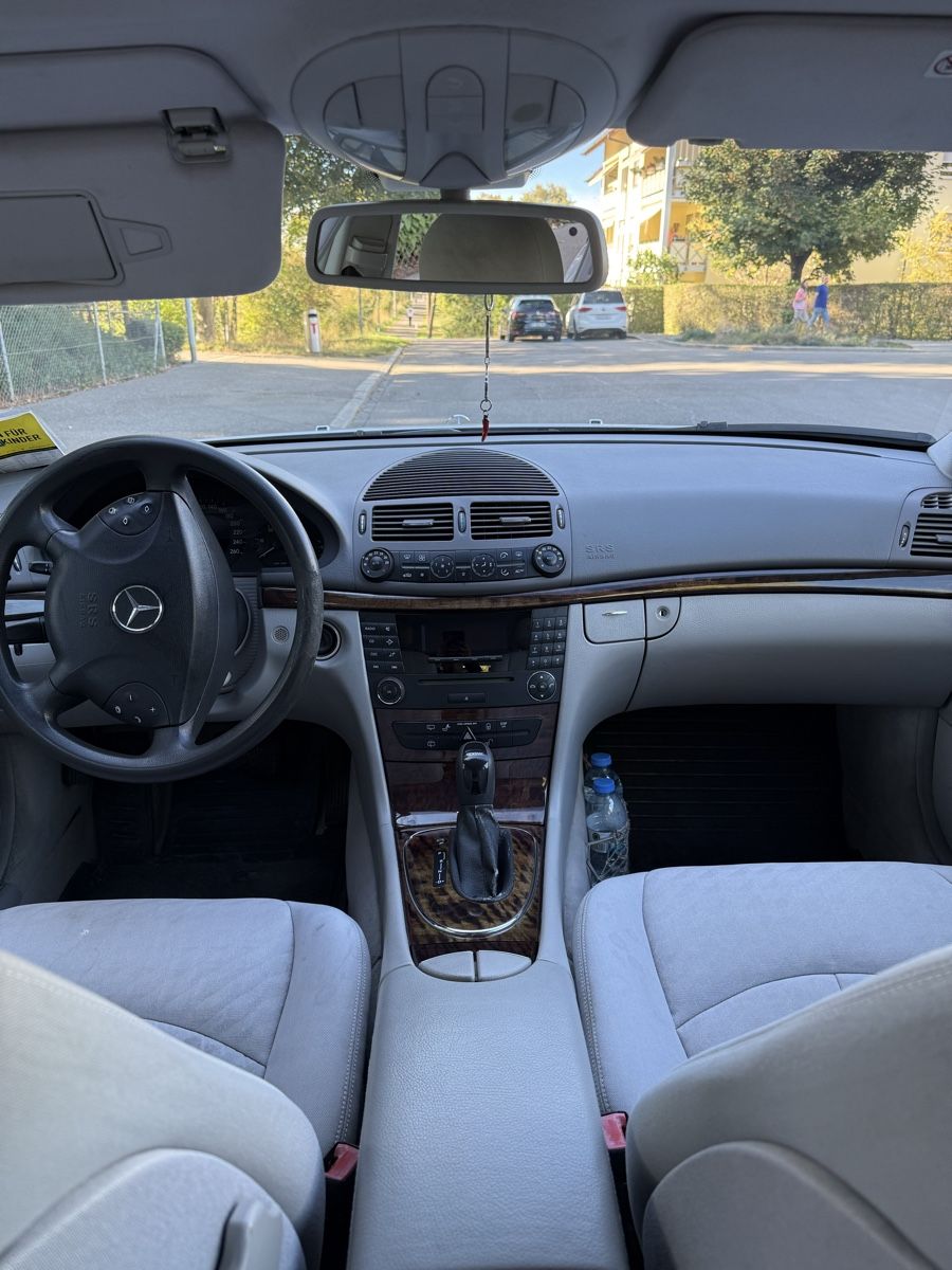 Mercedes-Benz Automobili: Mercedes-Benz E 220 Cdi T – Usato da Dietikon venduto da Saram46 4