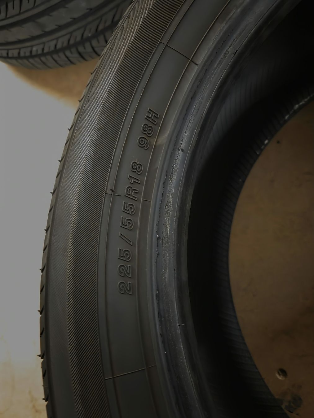 Pneumatici & Ruote complete: sommerreifen 225/55R18 – Usato da Fahrwangen venduto da lukitucki 4